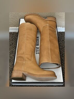 Steve Madden Women’s Riggs Banana Leather Boots Size-7.5 M
